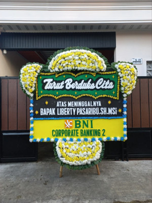 Papan Bunga Duka di Telukjambe Barat