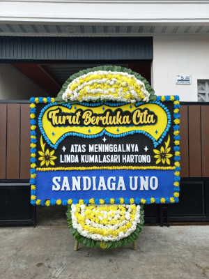 Papan Bunga Duka di Telukjambe Barat